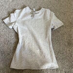 SKIMS cotton jersey t shirt size xs